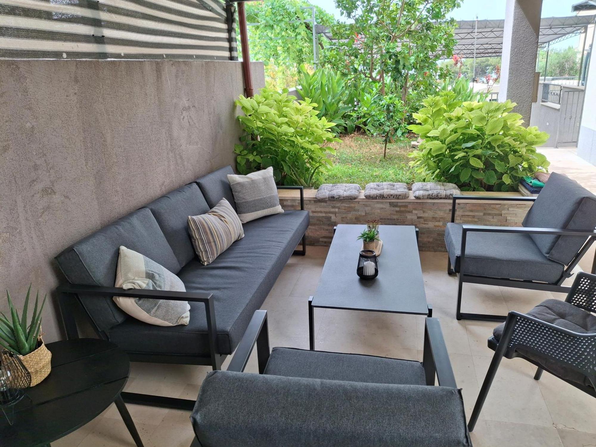Holiday Home Petra Подстрана Екстер'єр фото