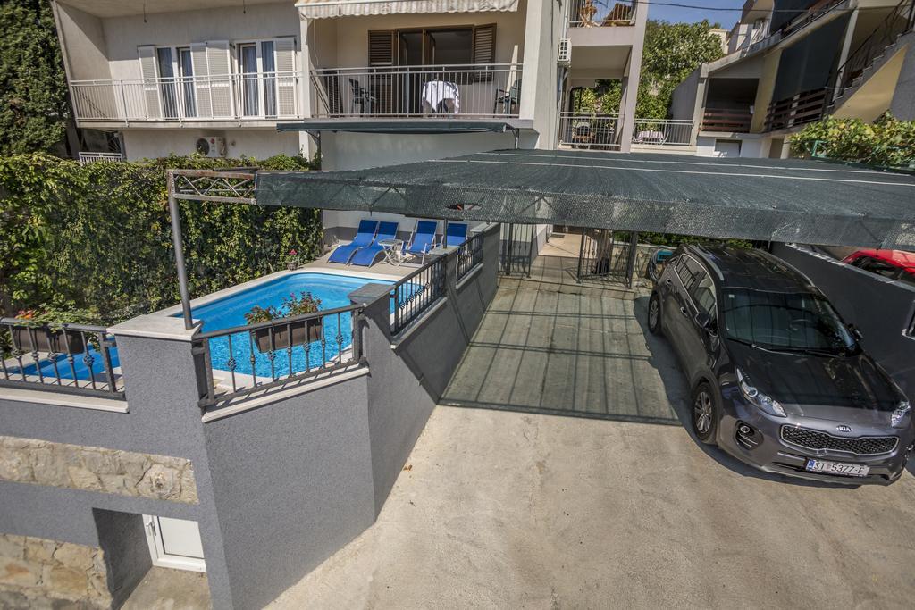 Holiday Home Petra Подстрана Екстер'єр фото