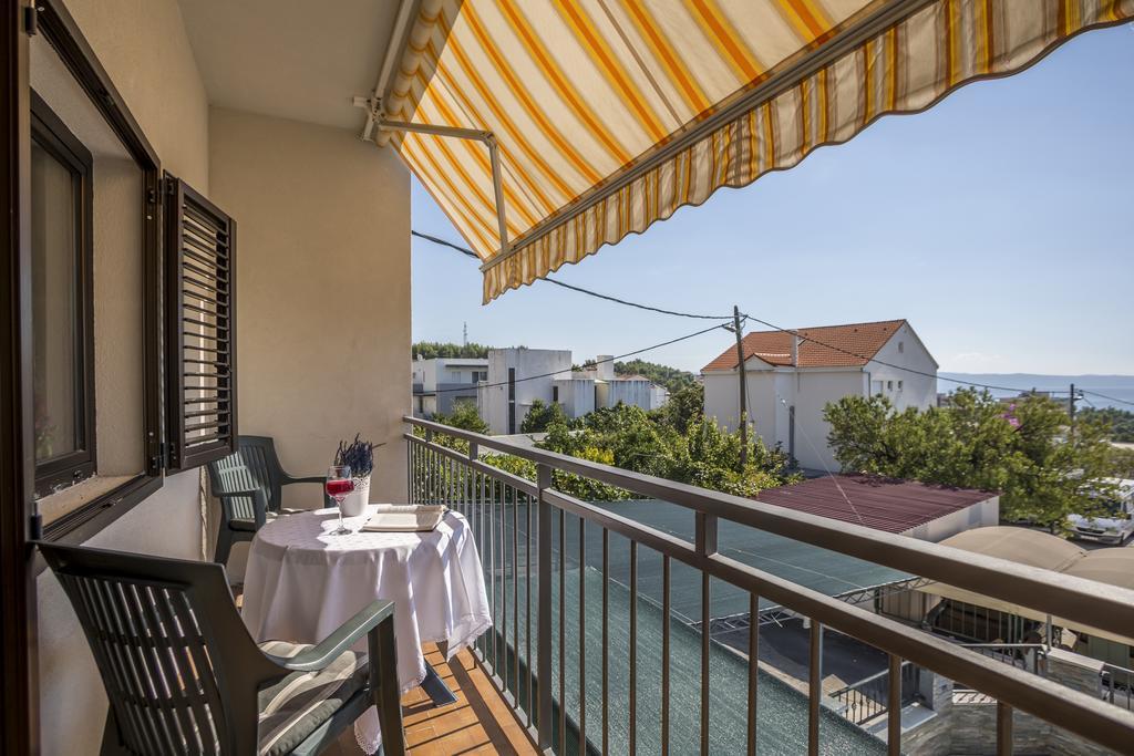 Holiday Home Petra Подстрана Екстер'єр фото