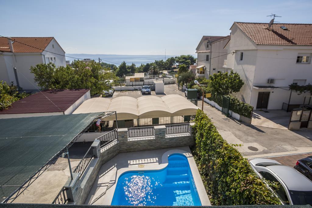 Holiday Home Petra Подстрана Екстер'єр фото