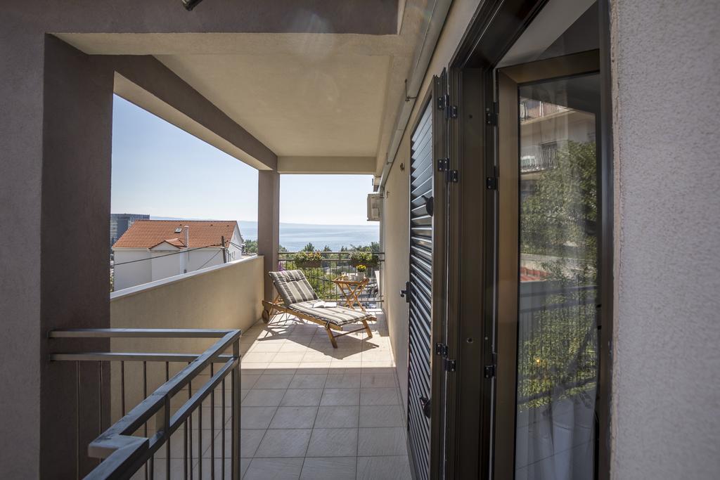 Holiday Home Petra Подстрана Екстер'єр фото